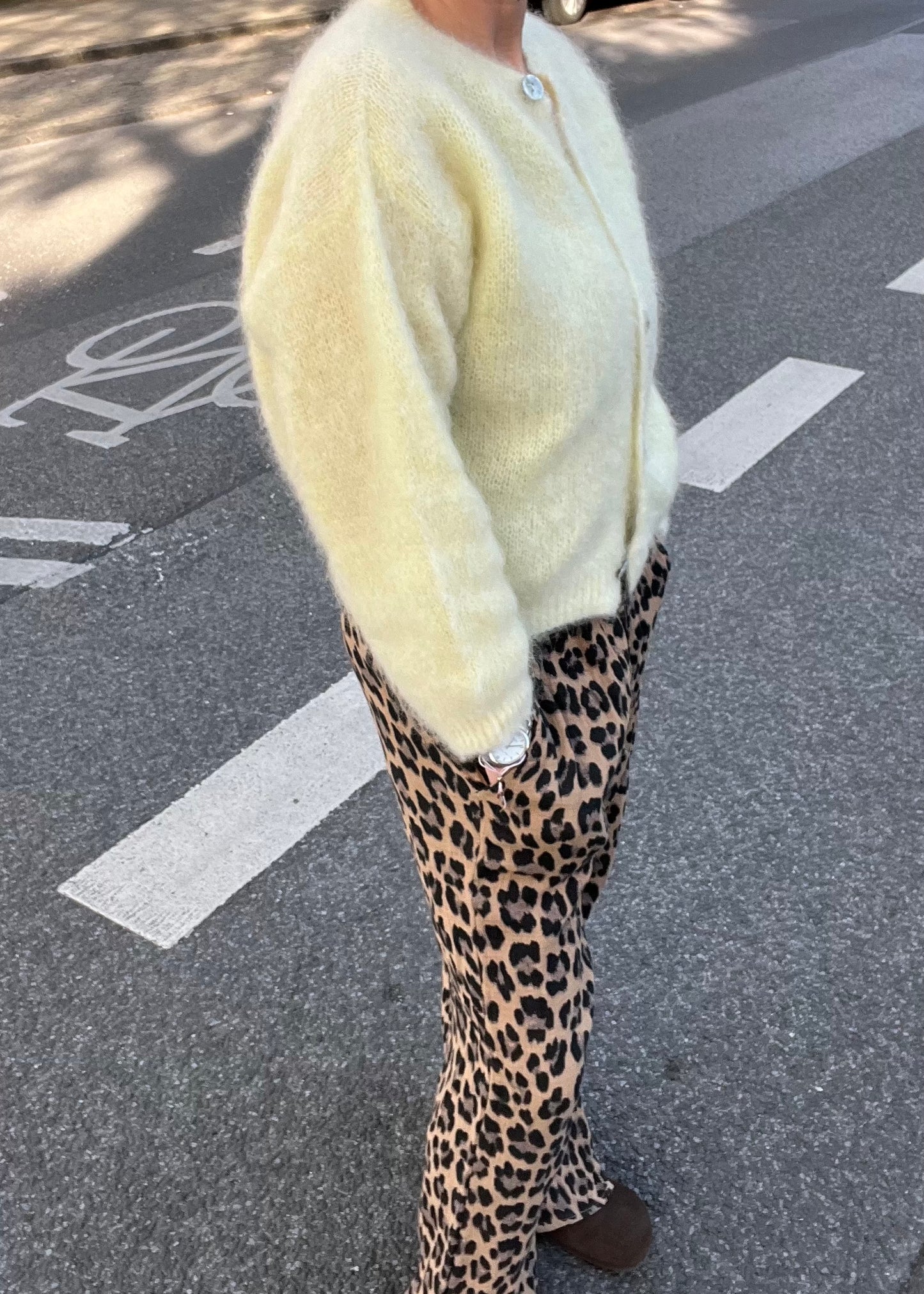 FLUFFY CARDIGAN butter yellow