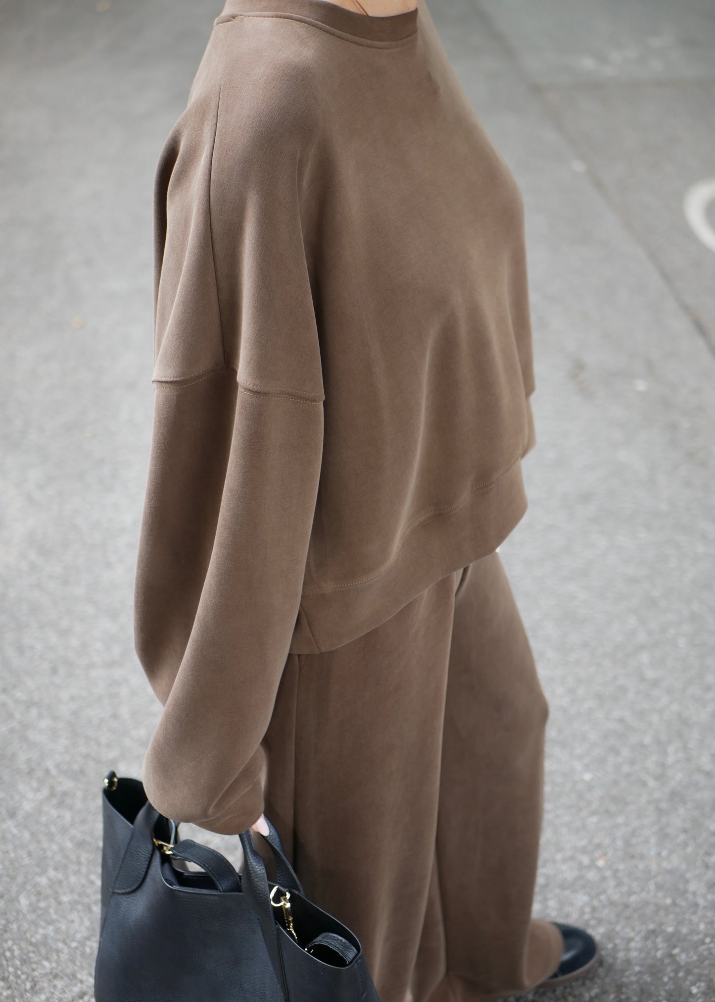 ‘CLOUD’ set brown
