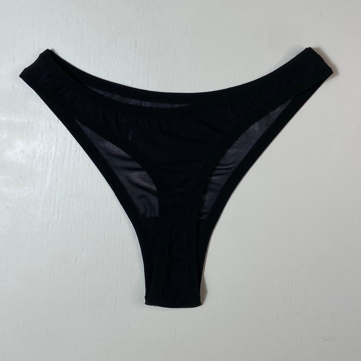 STRING JULES BLACK / SOFT TOUCH