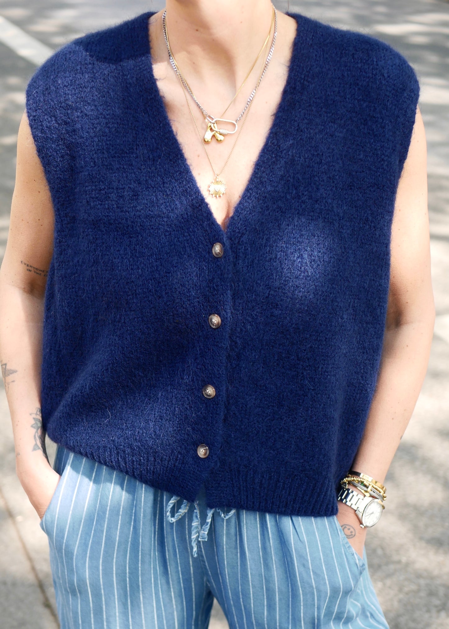 KNIT VEST navy