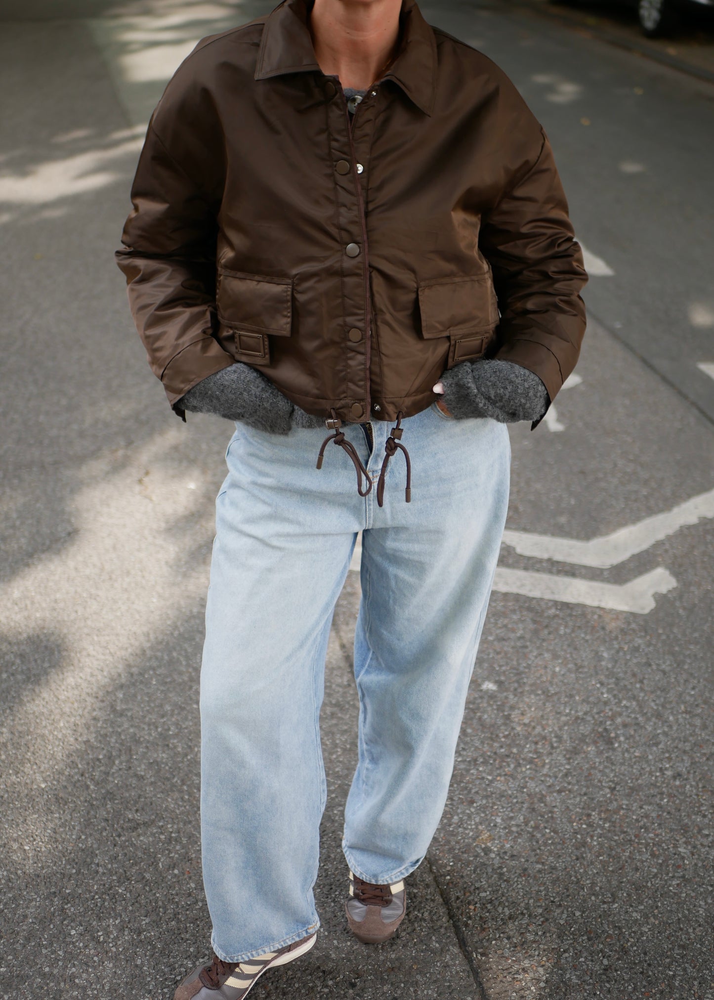 ‘THE PILOT’ Nylon Bomber chocolate
