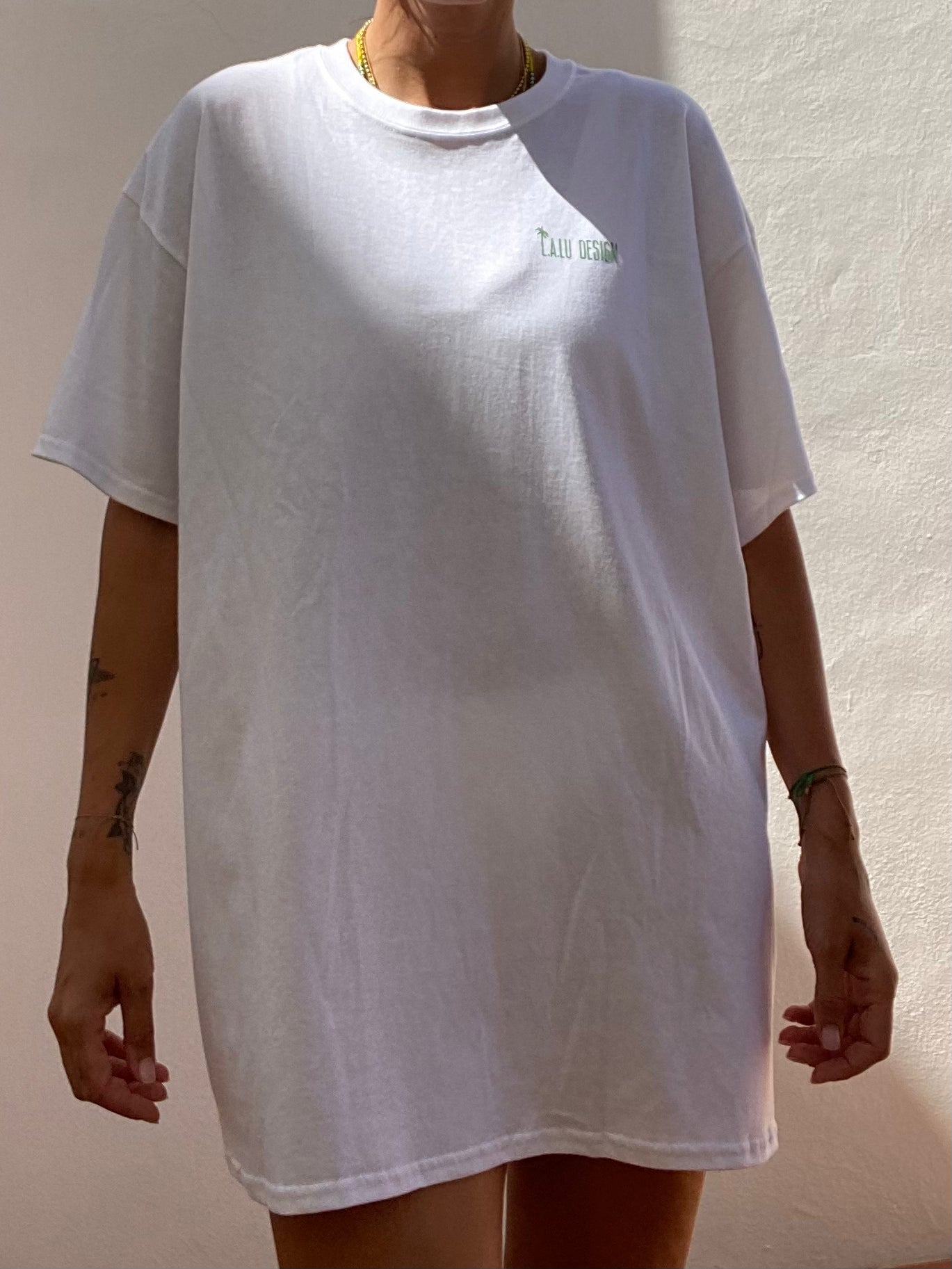‘BORN TO SHINE’ Shirt green