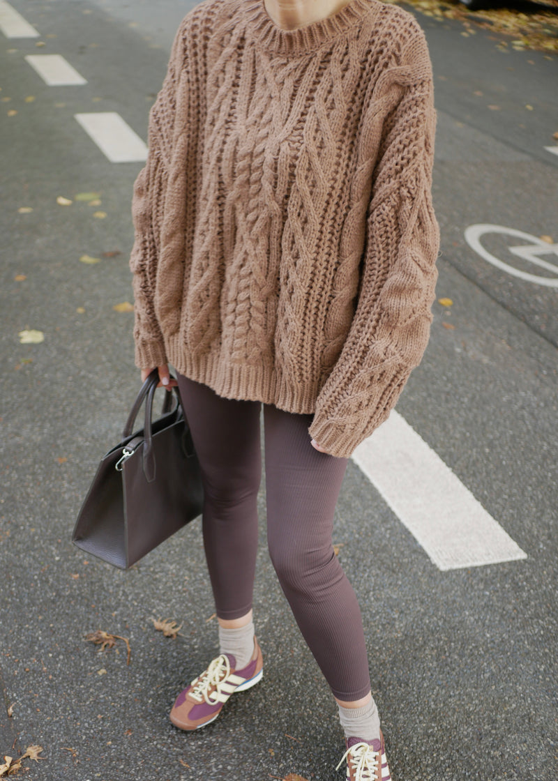 ‘CABLE‘ pattern big knit pullover choco