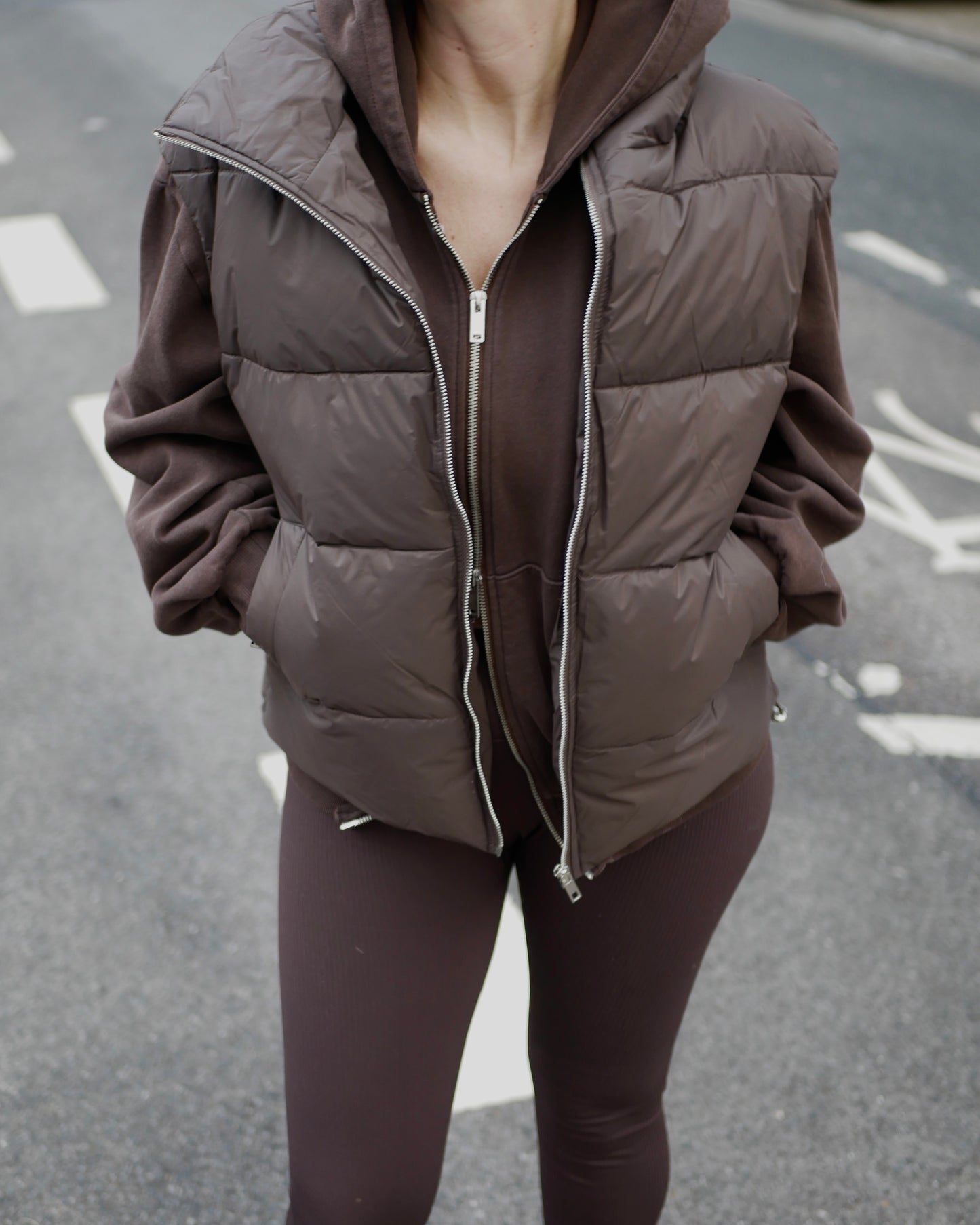 „PUFFED VEST“ chocolate