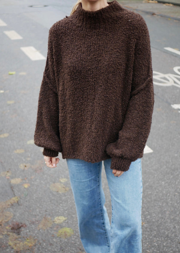 ‘BIG FLUFFY KNIT’ Pullover chocolate