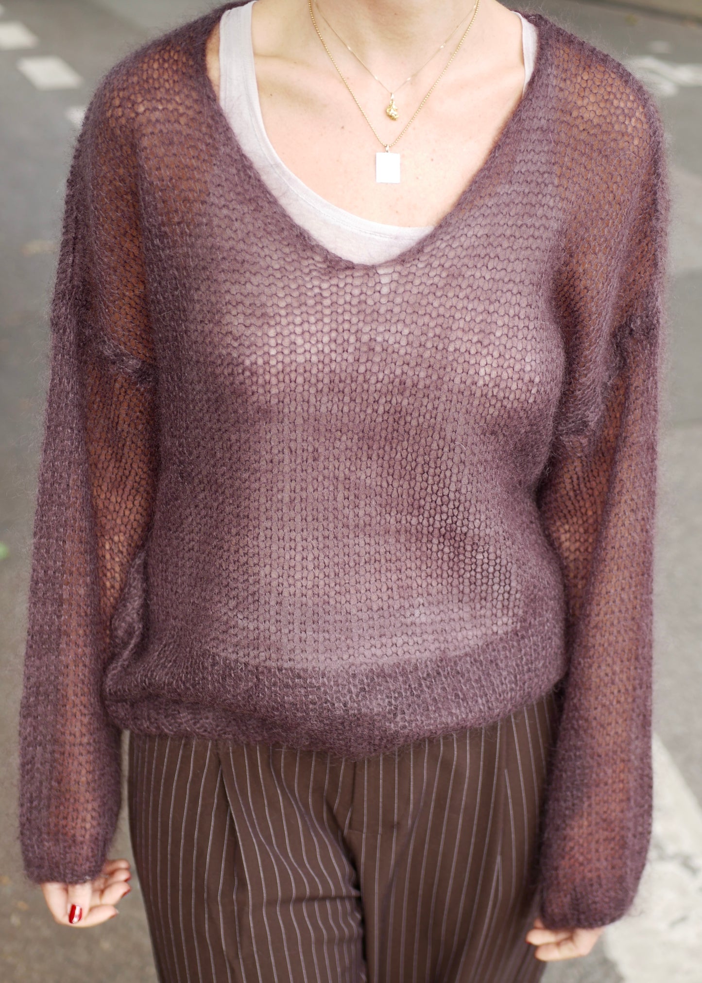 ‘FLUFFY KNIT’ Pullover mauve chocolate