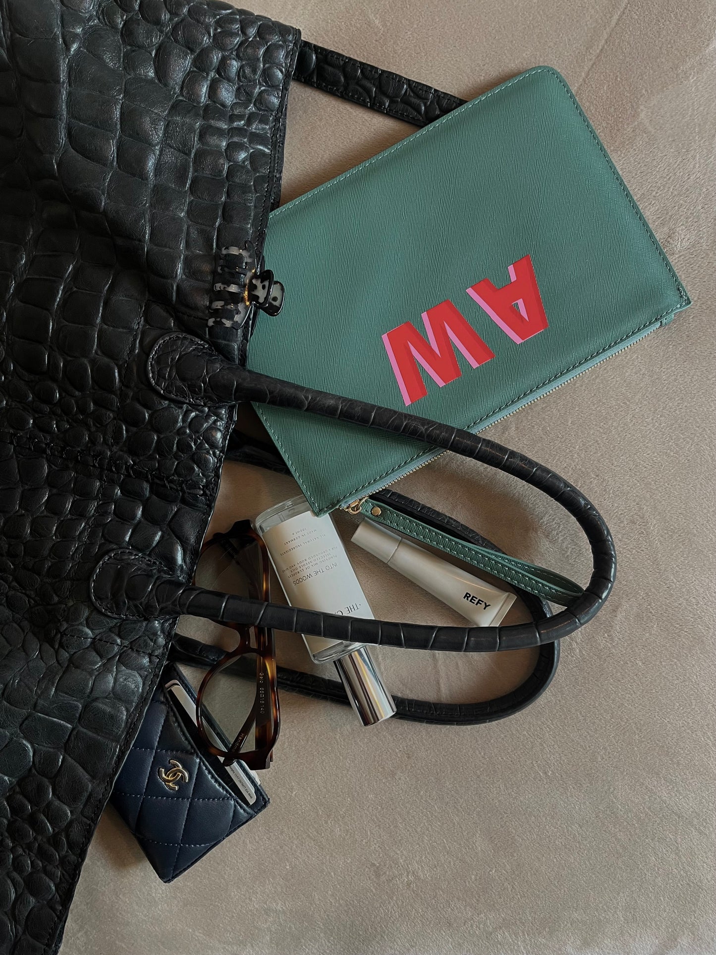 INITIALS ACCESSORY POUCH