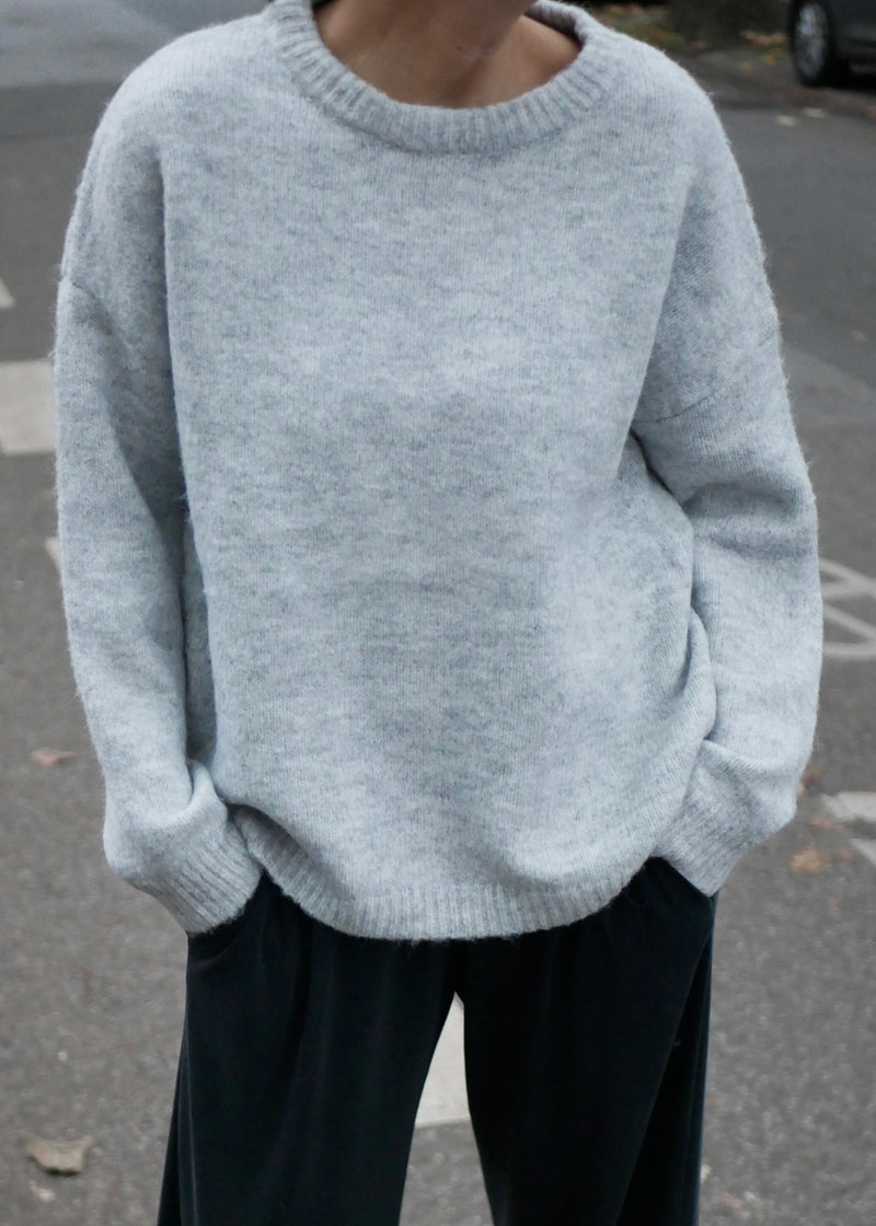 ‘AVA‘ extra soft knit pullover light gray