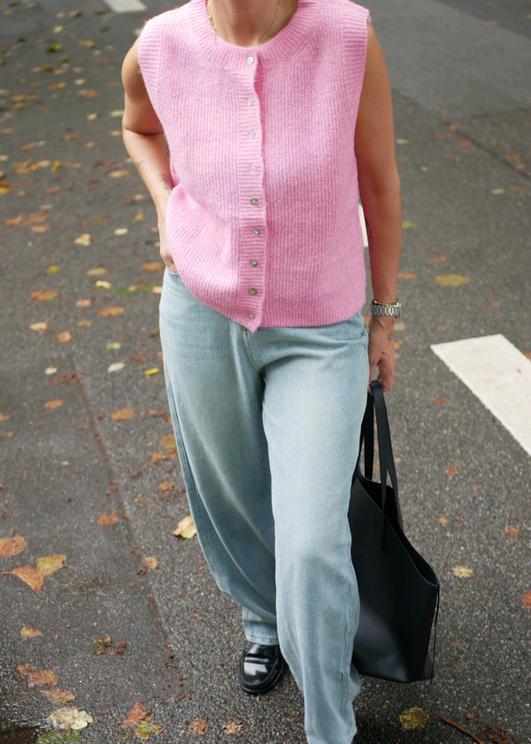 ‘KNIT VEST’ pink