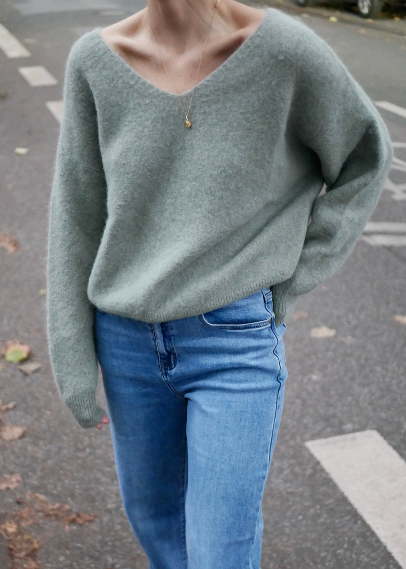 ‘MARA‘ extra soft knit pullover sage