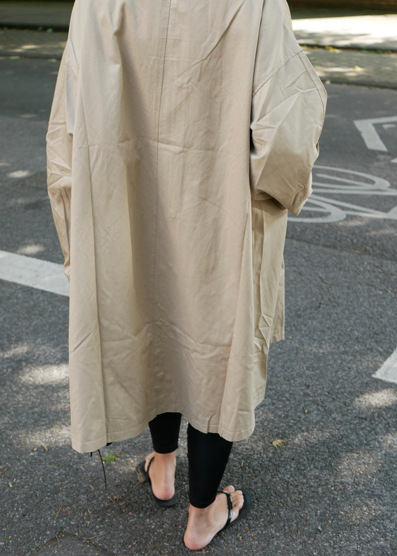 ‘BIG WALKER’ Parka sand