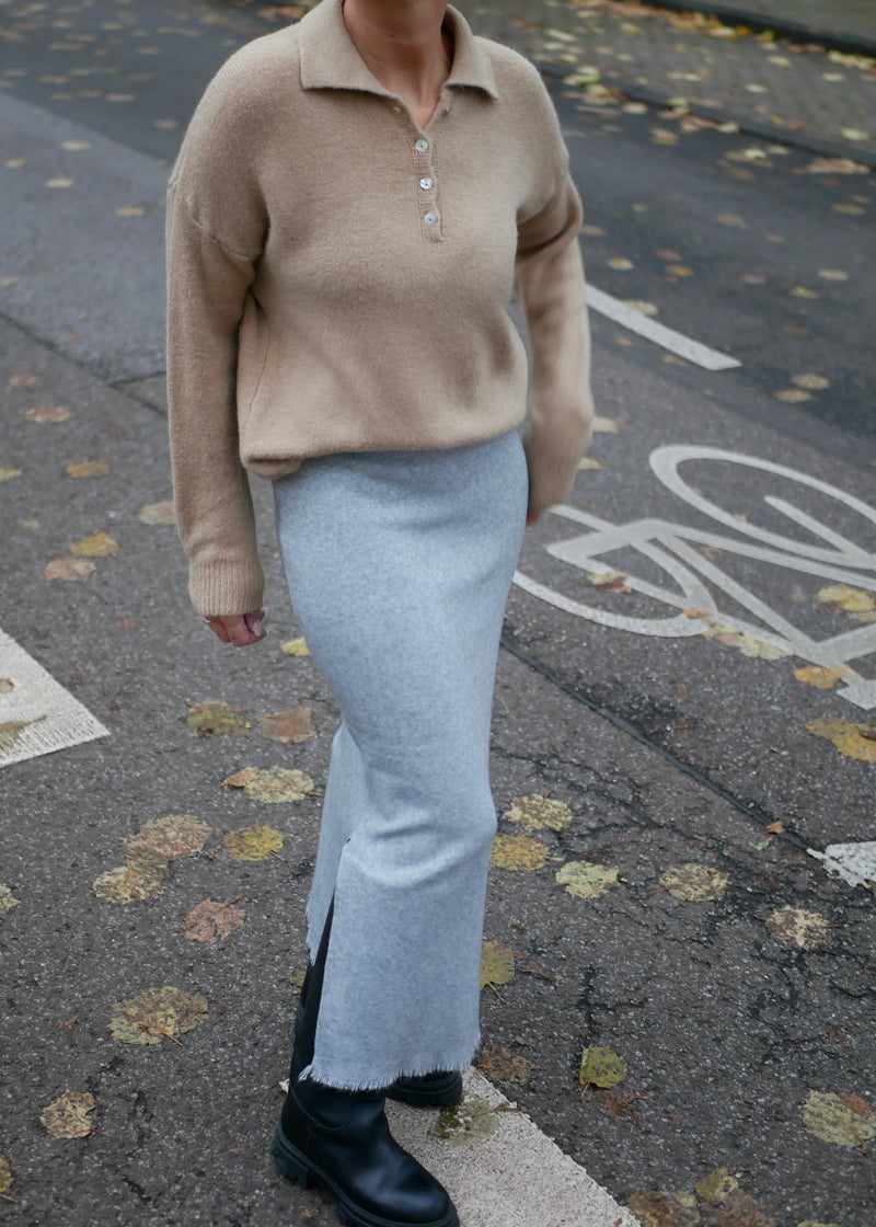 ‘CLASSIC POLO KNIT‘ caramel