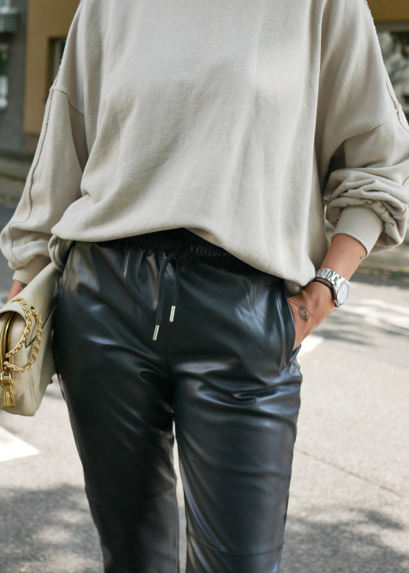 ‘LEATHER PANTS' (lookalike) black