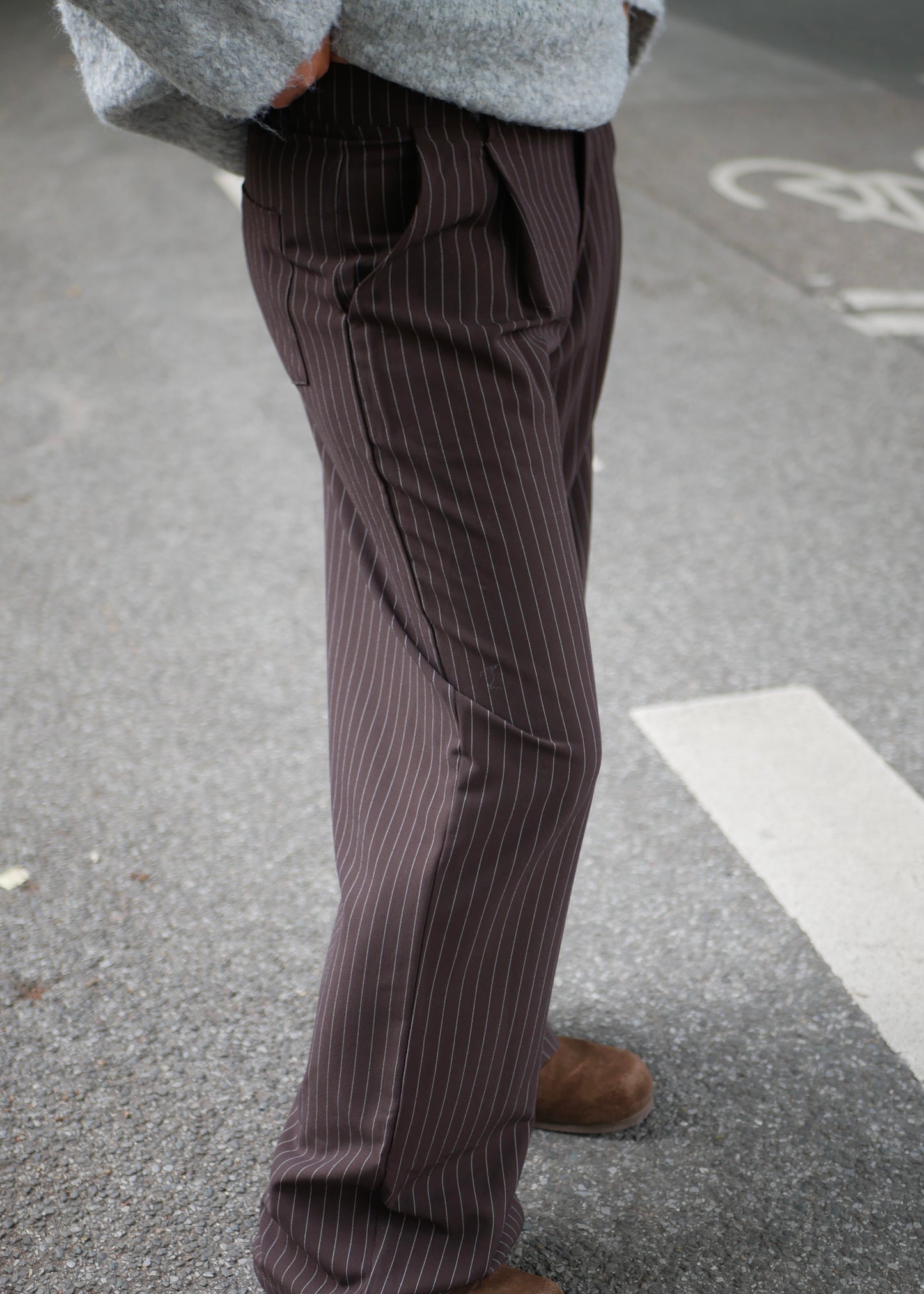 ‘THE SUIT’ pants chocolate