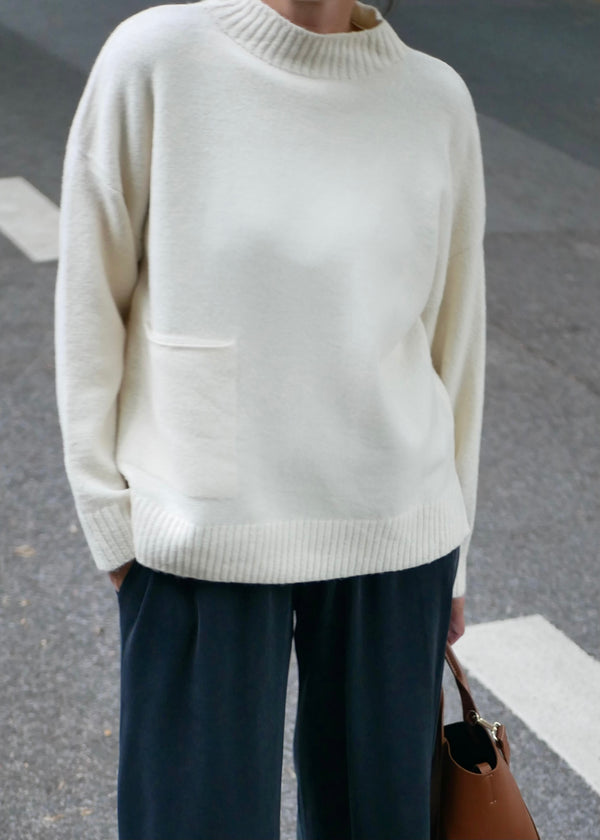 ‘SOFTEST KNIT’ Turtleneck Pullover cream