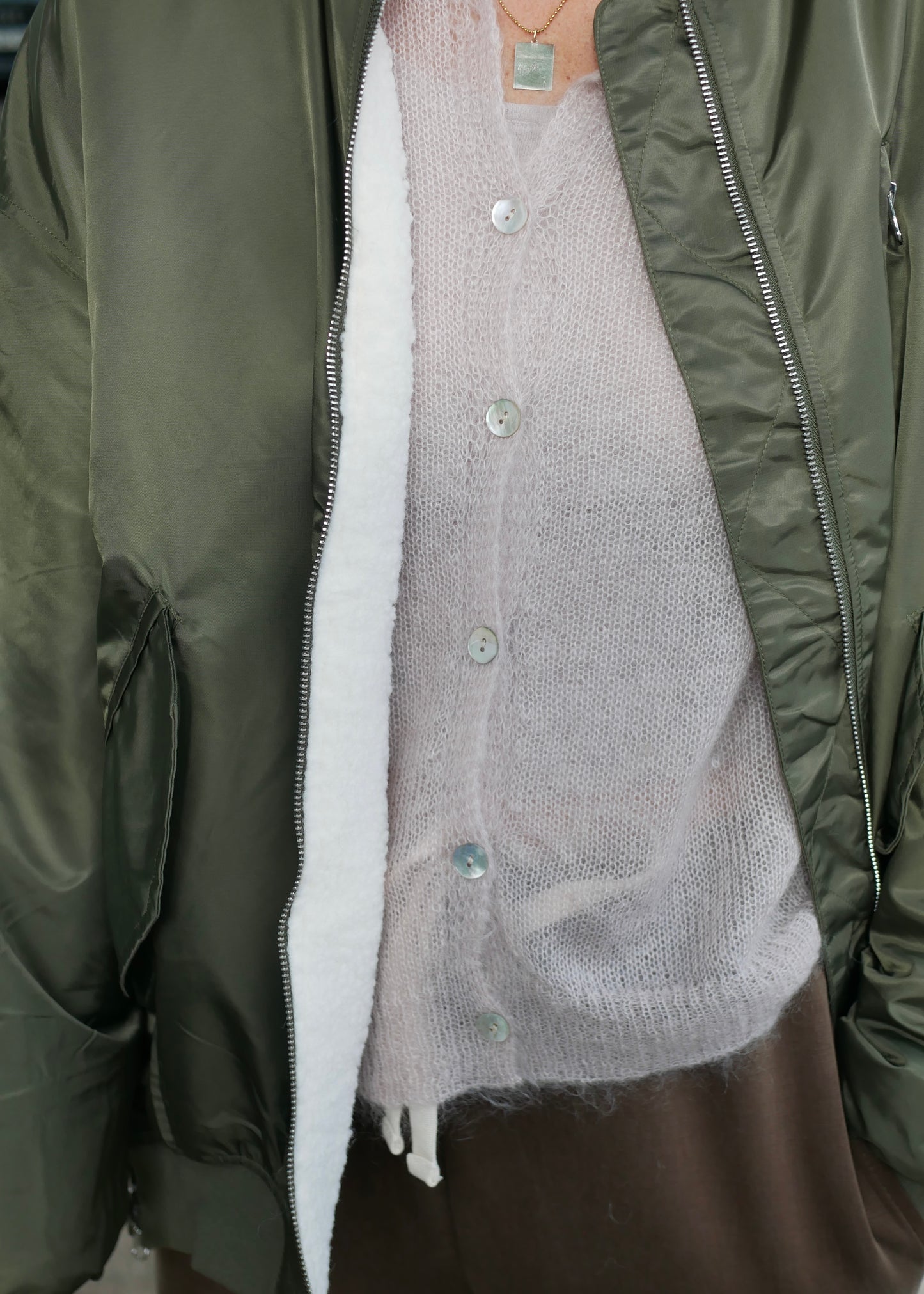 ‘TEDDY’ Classic Nylon Bomber olive reversible