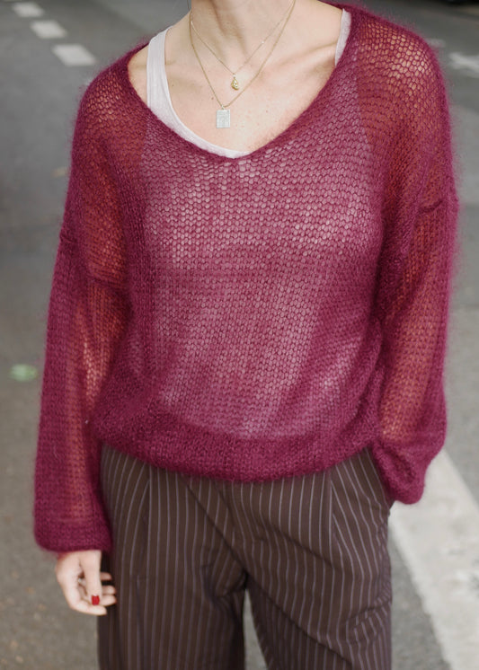‘FLUFFY KNIT’ Pullover cherry wine