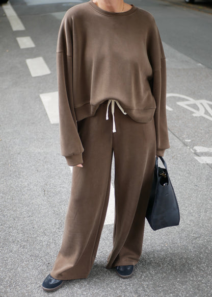 ‘CLOUD’ set brown