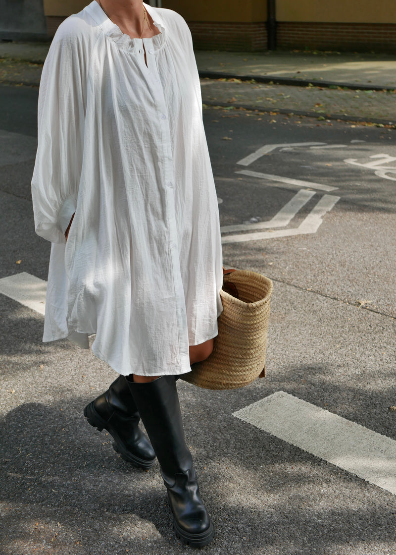 'BETSY' Summer cotton dress white