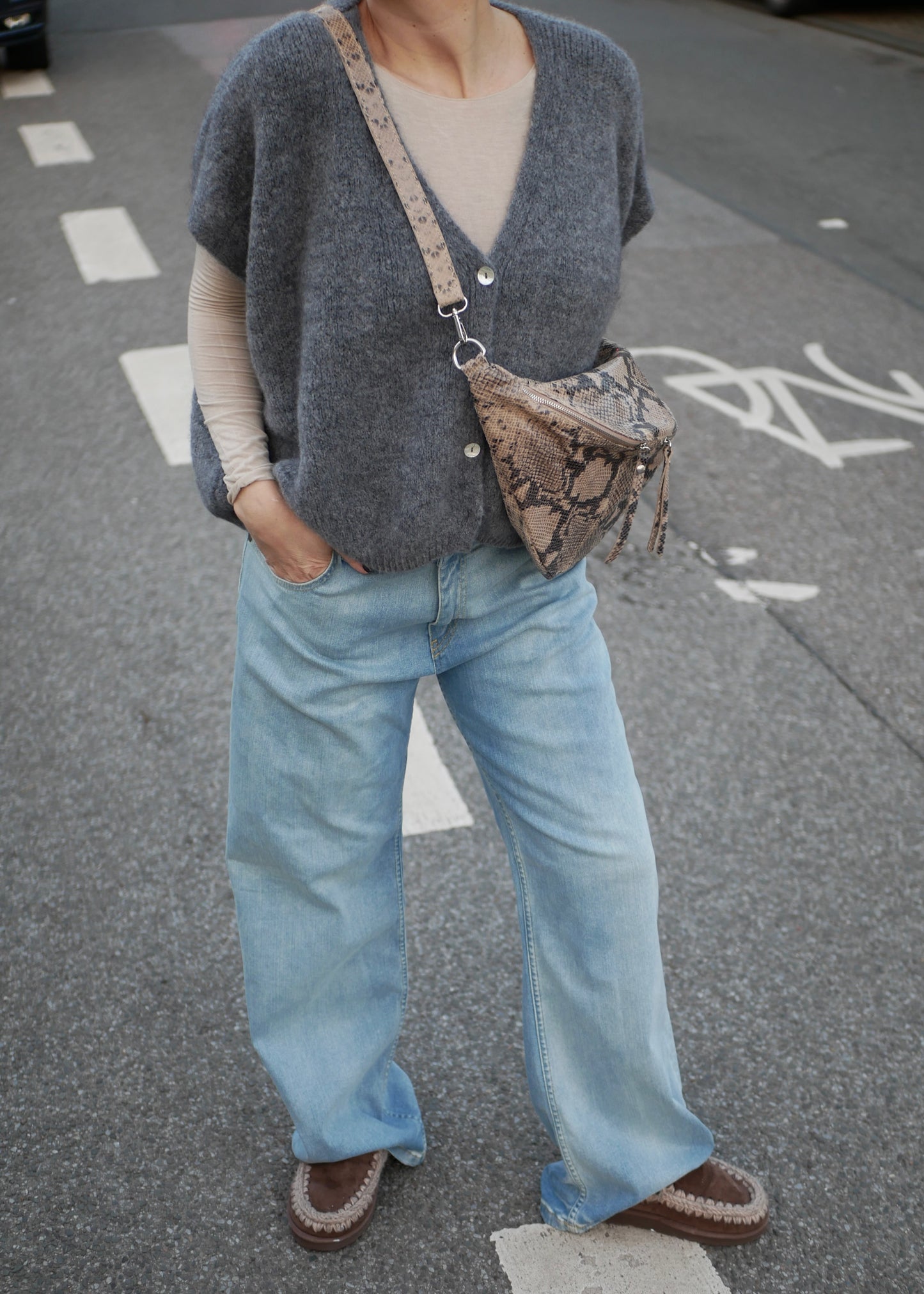 ‘COSY KNIT’ Cardigan antra