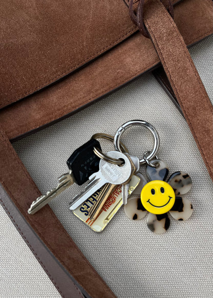 `HAPPY FLOWER` Keychain