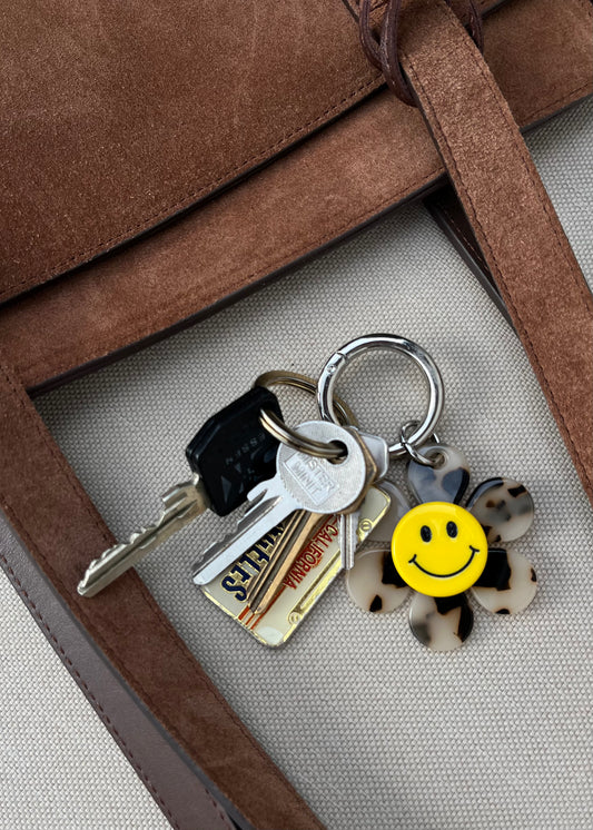 `HAPPY FLOWER` Keychain