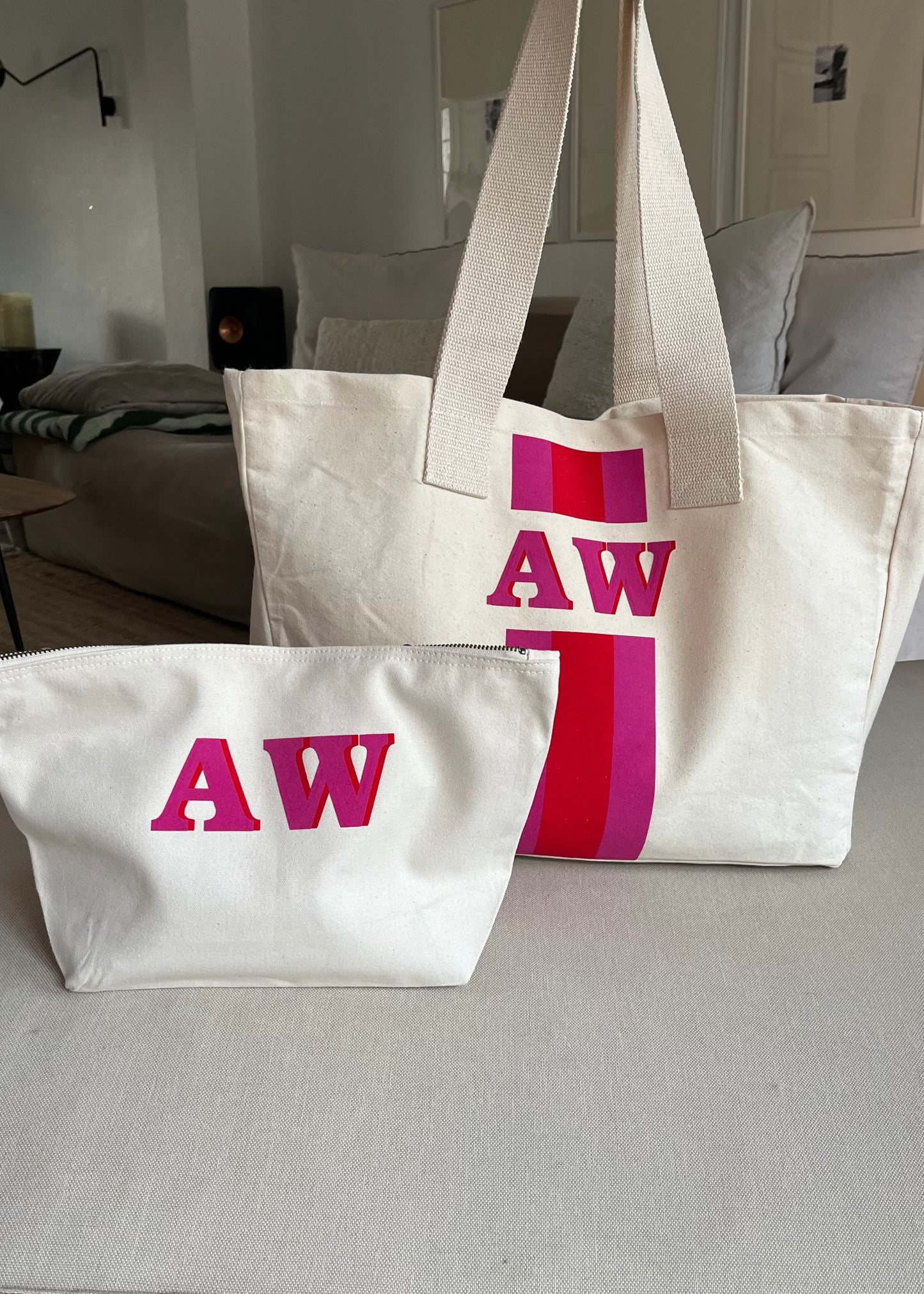 L.A.LU INITIAL CANVAS SHOPPER SET • Pink / Rot